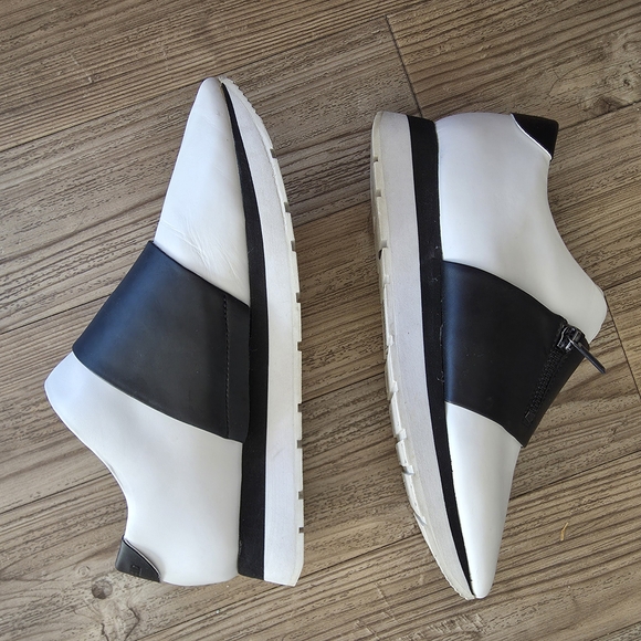 Karl Lagerfeld Paris Women's White Leather Slip-On Shoes with Black Strap 7.5 - Picture 4 of 8